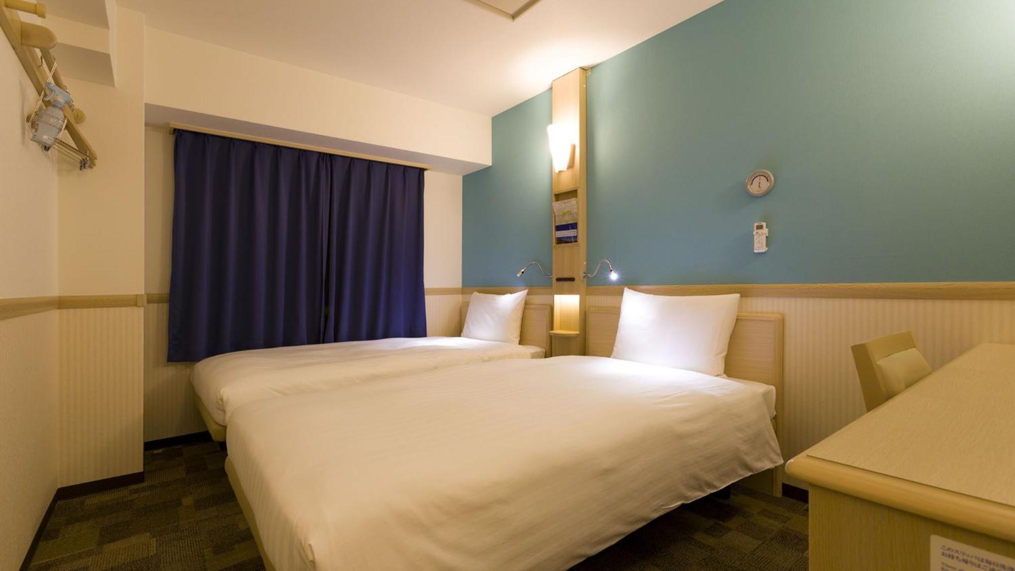Toyoko Inn Shizuoka Eki Kita Guchi Room photo